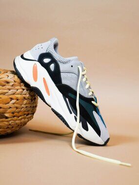 YEEZY Boost 700 Wave Runner - 6½, worn a few times!